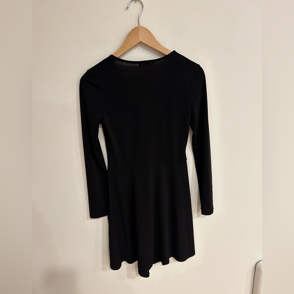 OOTD asymmetrical v neck long sleeve black mini dress size S - Picture 6 of 7